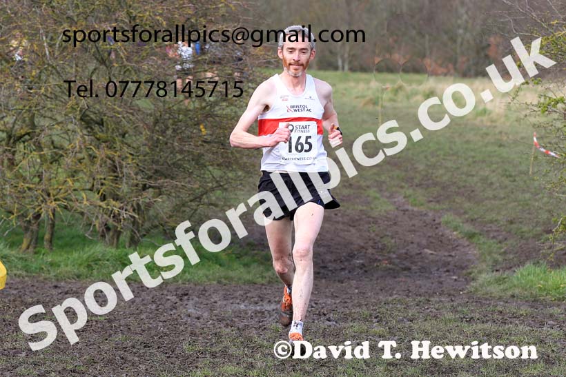 Men 35 to 60 in the 2023 BMAF Cross Country Champs., Wallsend. Photo: David T. Hewitson/Sports for All Pics